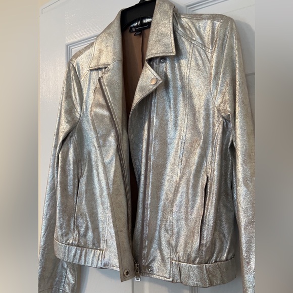 Gold jacket - Picture 7 of 10